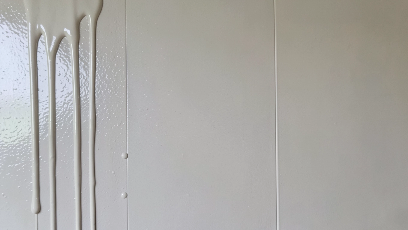 Ile czeka się na schnięcie farby ceramicznej
