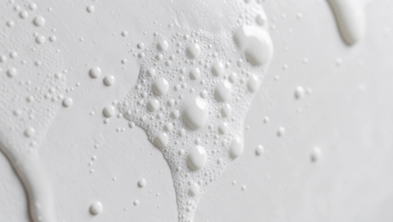 Ochrona przed wilgocią białą farbą ceramiczną