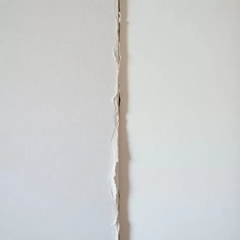 Czy gładź szpachlową trzeba gruntować