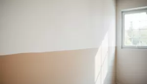 Czy gruntować tynk cementowo wapienny przed malowaniem