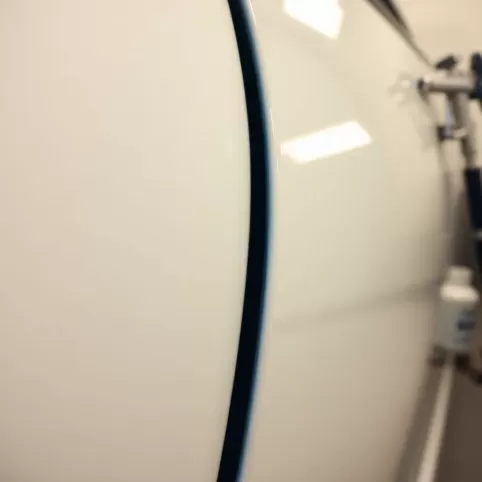 Czy na podkład epoksydowy można kłaść lakier bazowy