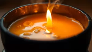 Czy wosk w kominku się wypala