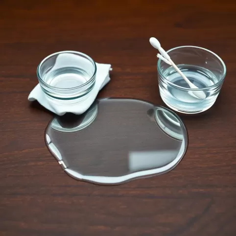 Czym czyścić żywicę epoksydową