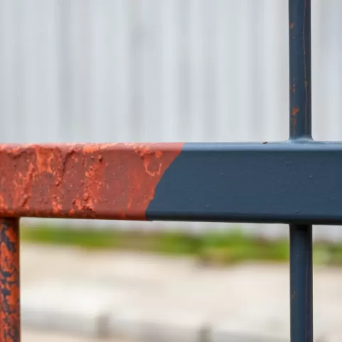 Farba chlorokauczukowa do metalu na Rdzę