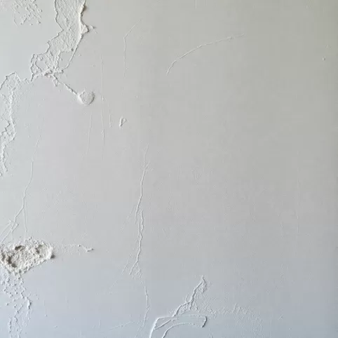 Farbą zamiast gładzi