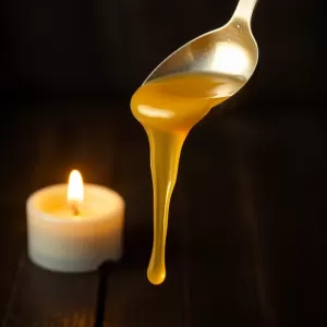 Jak rozpuścić wosk do wróżb