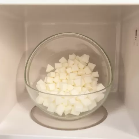 Jak roztopić wosk w mikrofalówce