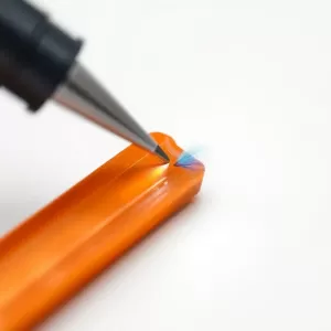 Jak skleić plastik bez kleju