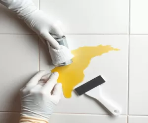 Jak usunąć klej poliuretanowy