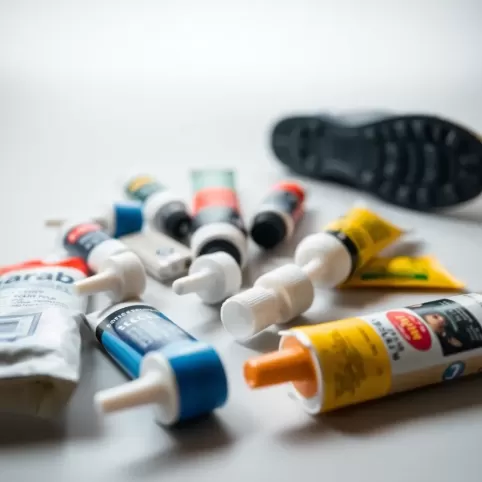 jaki klej do klejenia podeszwy