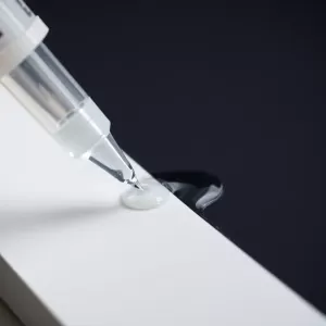 Klej montażowy szybkoschnący BEZBARWNY