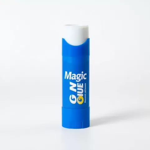 Klej w sztyfcie Magic