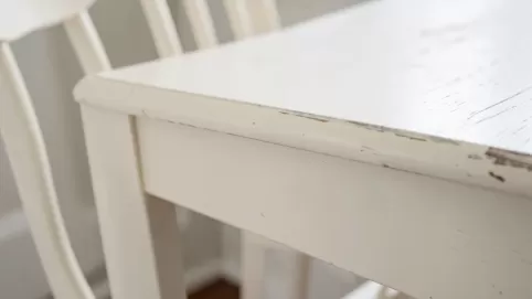 kremowa farba do mebli