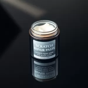 Pasta na rysy do czarnego lakieru