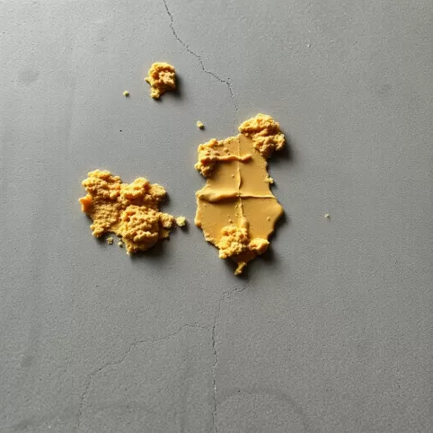 Usuwanie kleju z betonu