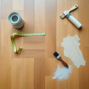 Ile kosztuje lakierowanie parkietu