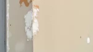 jaki papier do szlifowania kleju na elewacji