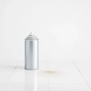 Lakier z brokatem w sprayu